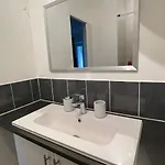 T1 Entre Et Avec Balcon Apartman *