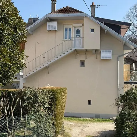 T1 Entre Et Avec Balcon * 艾克斯莱班
