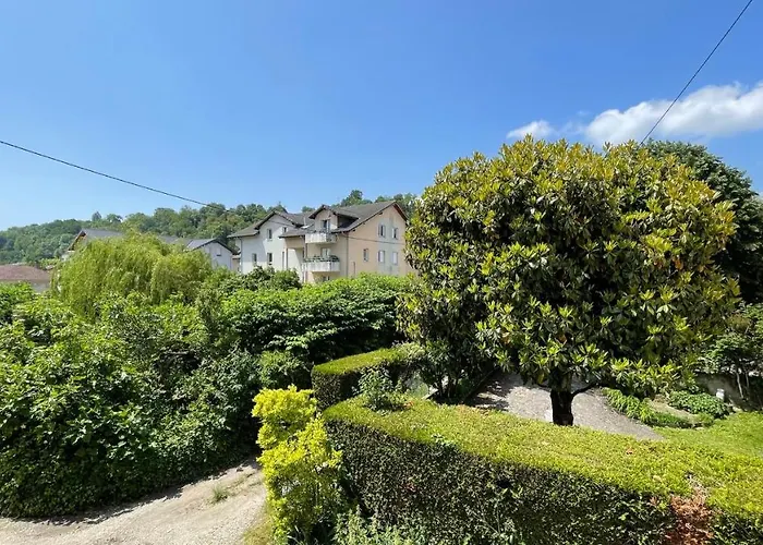 Apartment T1 Entre Et Avec Balcon